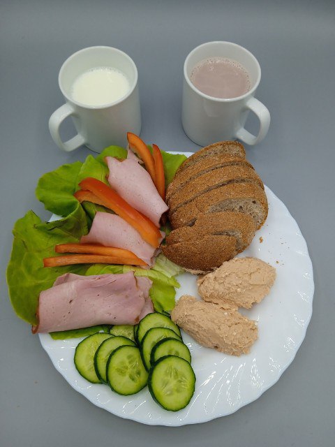 26.02.2024 śniadanie.jpg